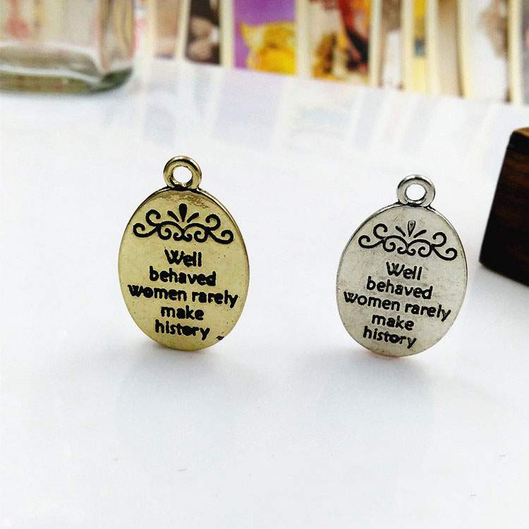 Dijes de aleación de buena cal - Jewelry Making History reseña y precio